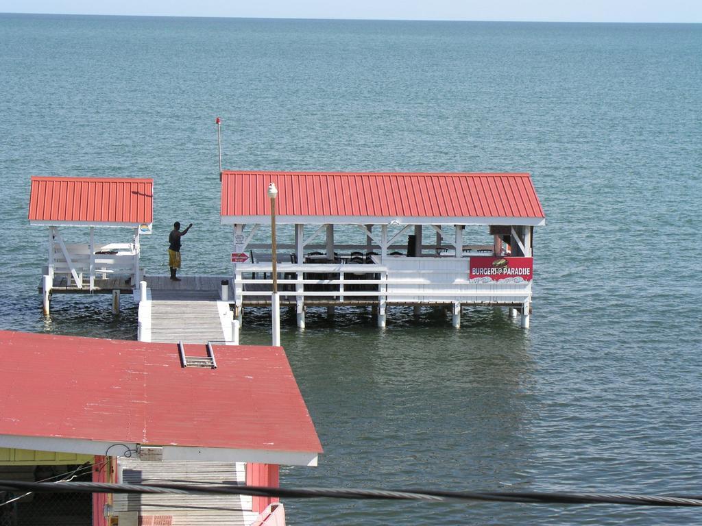 Alan'S Paradise Hotel Placencia Εξωτερικό φωτογραφία