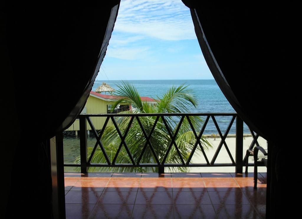 Alan'S Paradise Hotel Placencia Εξωτερικό φωτογραφία