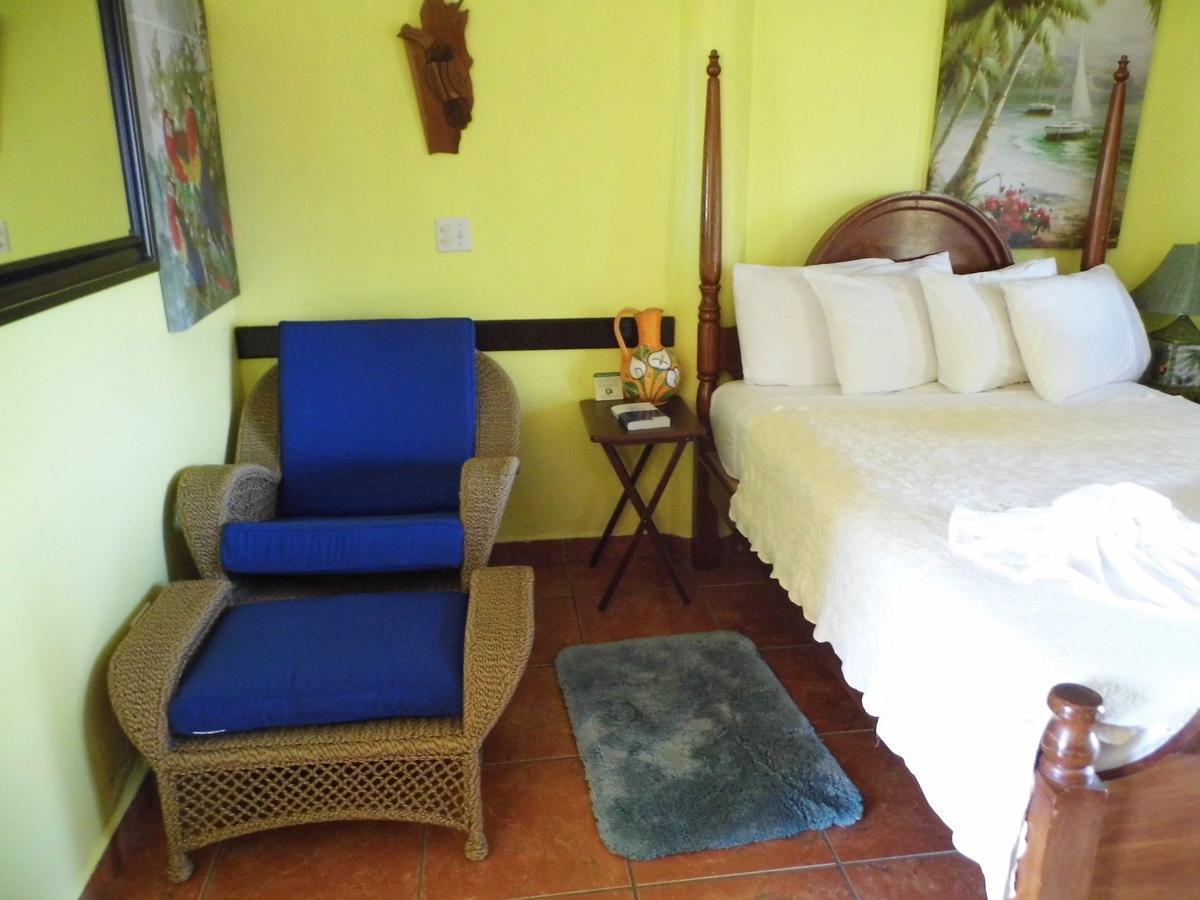 Alan'S Paradise Hotel Placencia Εξωτερικό φωτογραφία